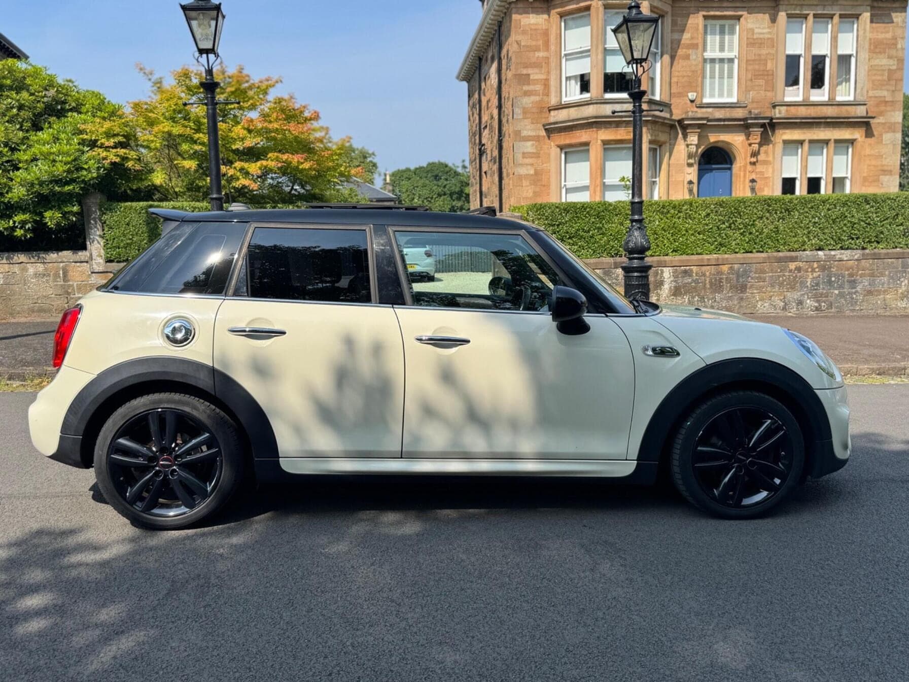 2016 MINI Hatch 2.0 Cooper SD 5dr — photo 9