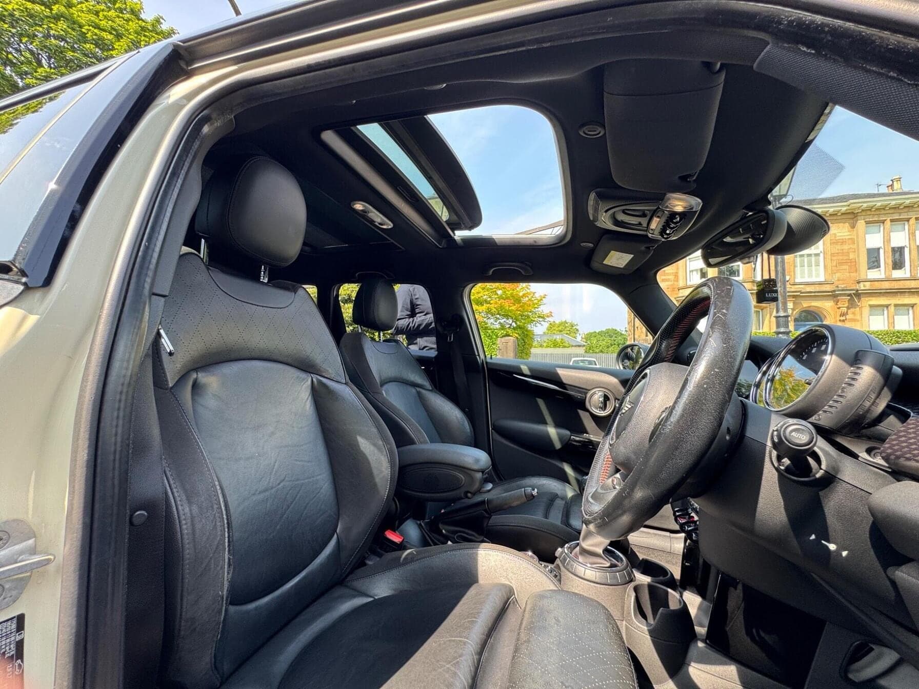 2016 MINI Hatch 2.0 Cooper SD 5dr — photo 14