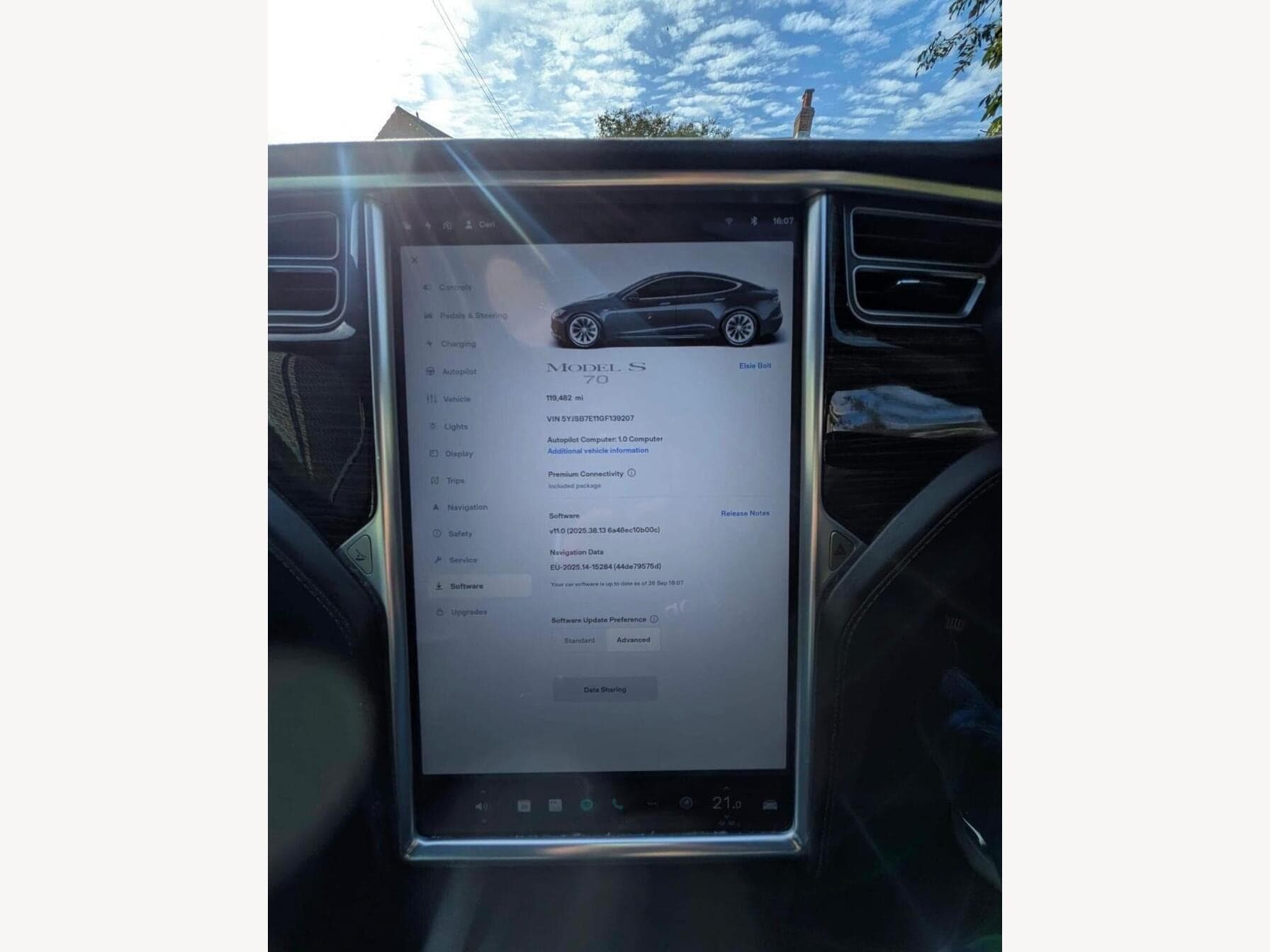 2017 Tesla Model S 70 — photo 11
