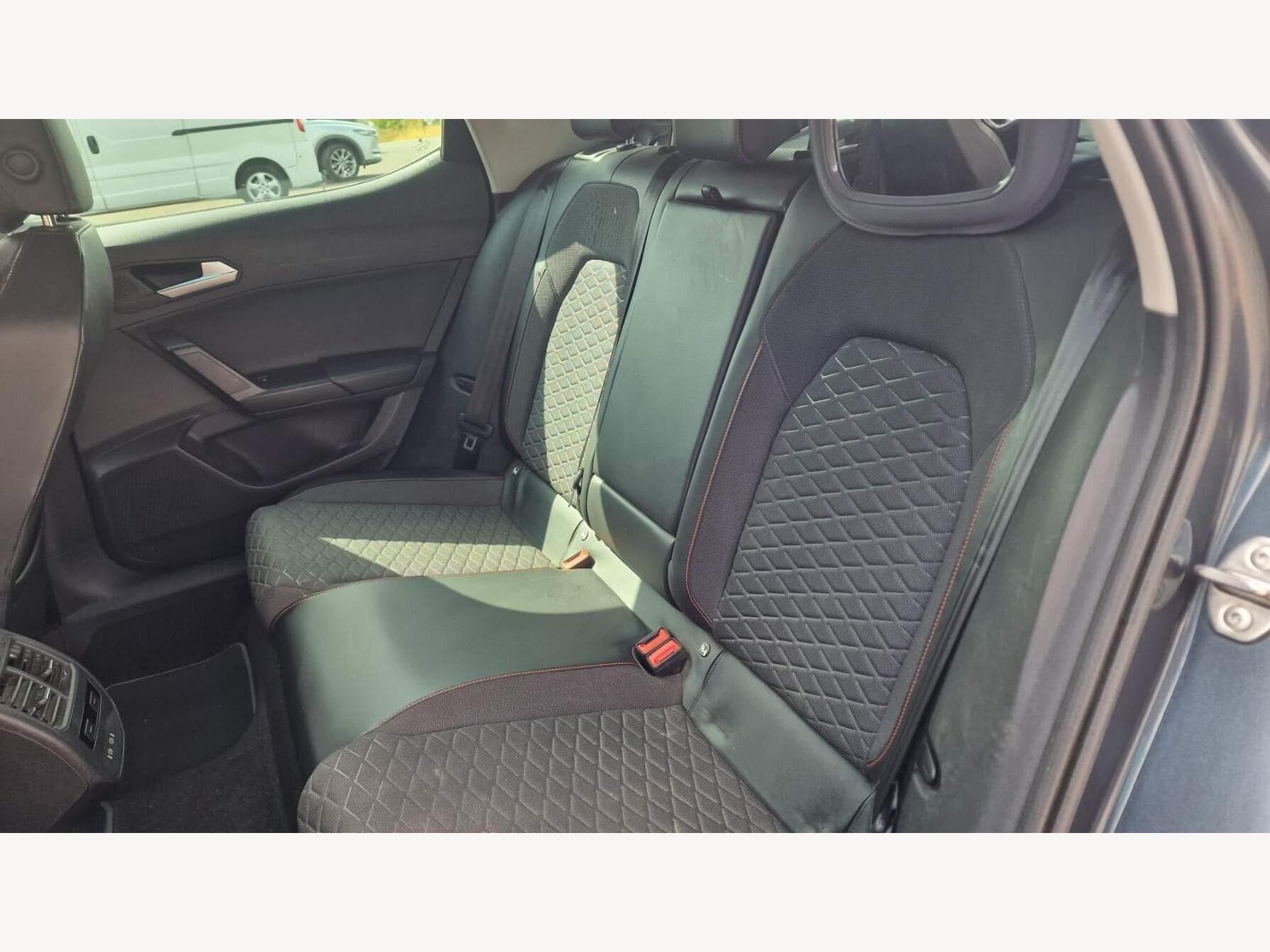 2020 SEAT Leon 1.5 TSI EVO FR 5dr — photo 14