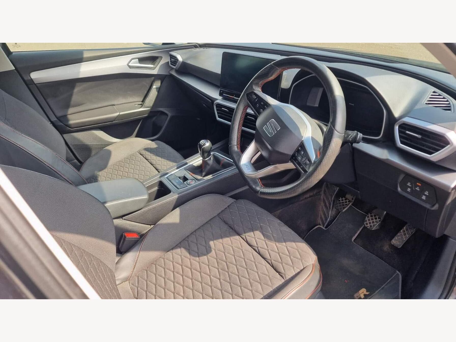2020 SEAT Leon 1.5 TSI EVO FR 5dr — photo 18