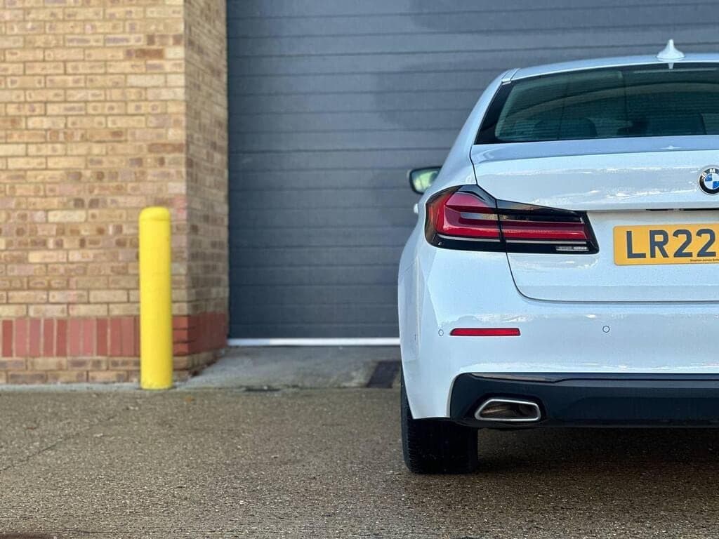 2022 BMW 5 Series 520d MHT SE Steptronic