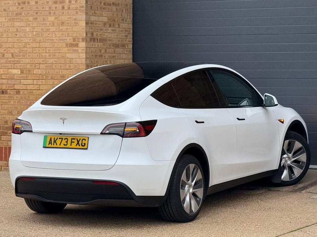 2023 Tesla Model Y Auto RWD 5dr