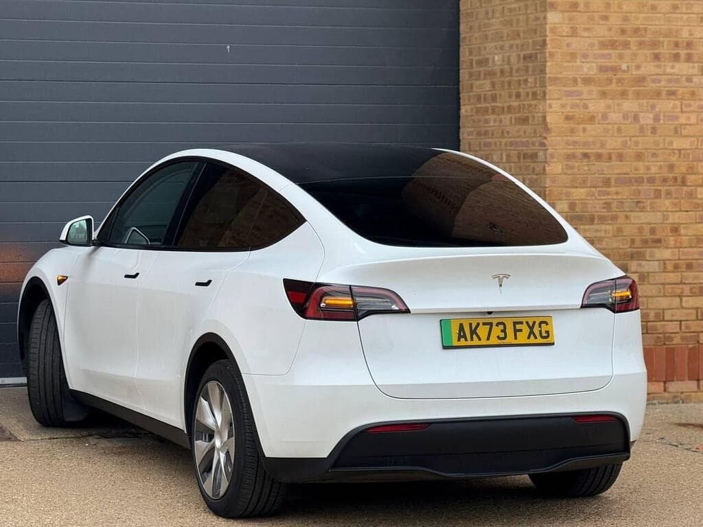 2023 Tesla Model Y Auto RWD 5dr