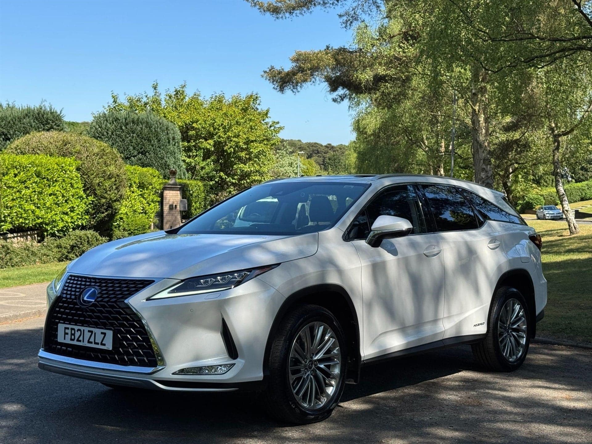 2021 Lexus RX 3.5 L 450h L V6 Takumi E-CVT 4WD