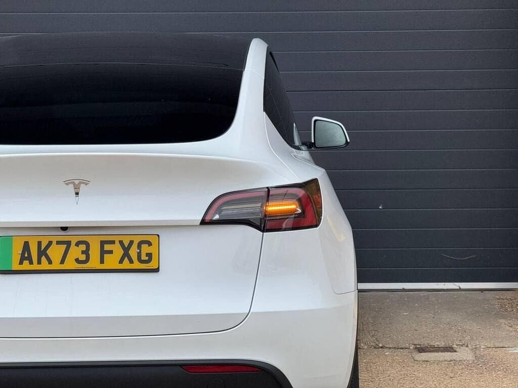 2023 Tesla Model Y Auto RWD 5dr