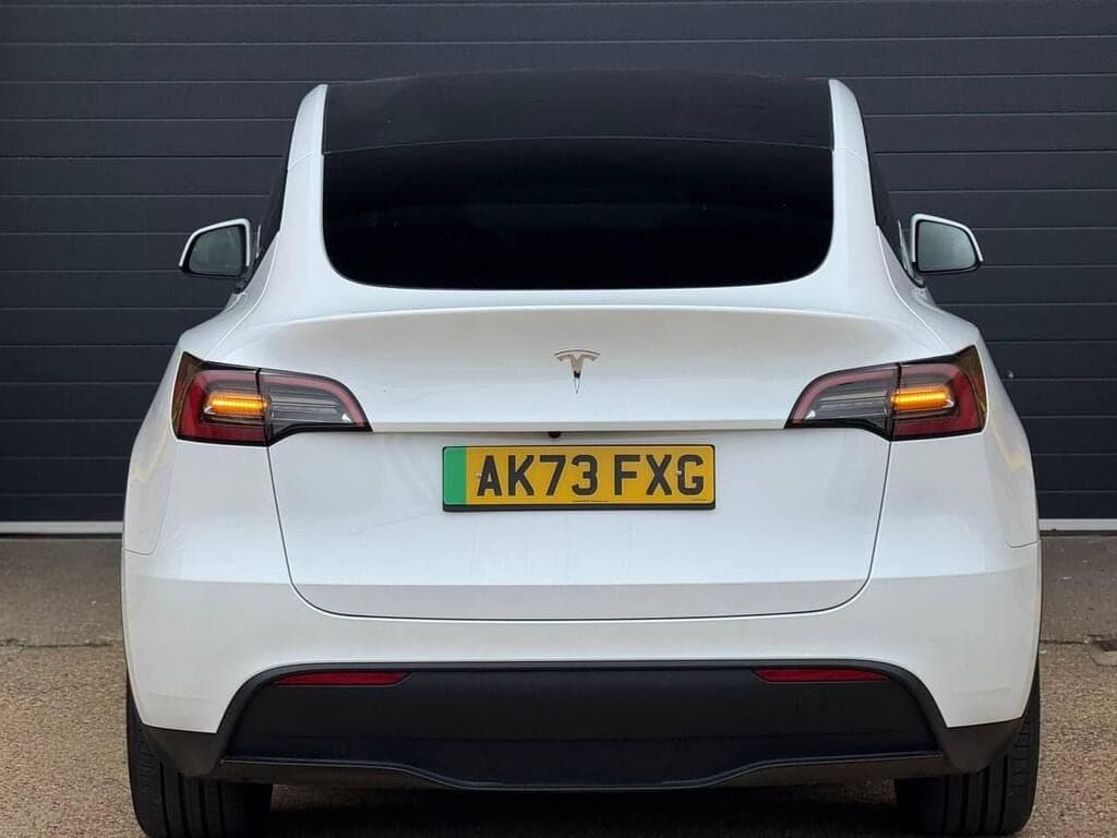 2023 Tesla Model Y Auto RWD 5dr