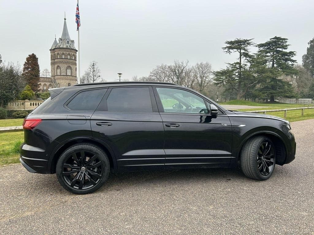 2022 Volkswagen Touareg V6 BLACK EDITION TSI A
