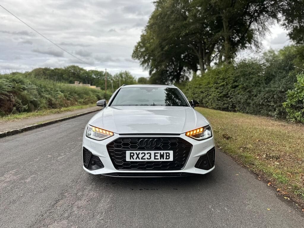 2023 Audi A4 Avant 2.0 TDI 35 Black Edition S Tronic Quattro
