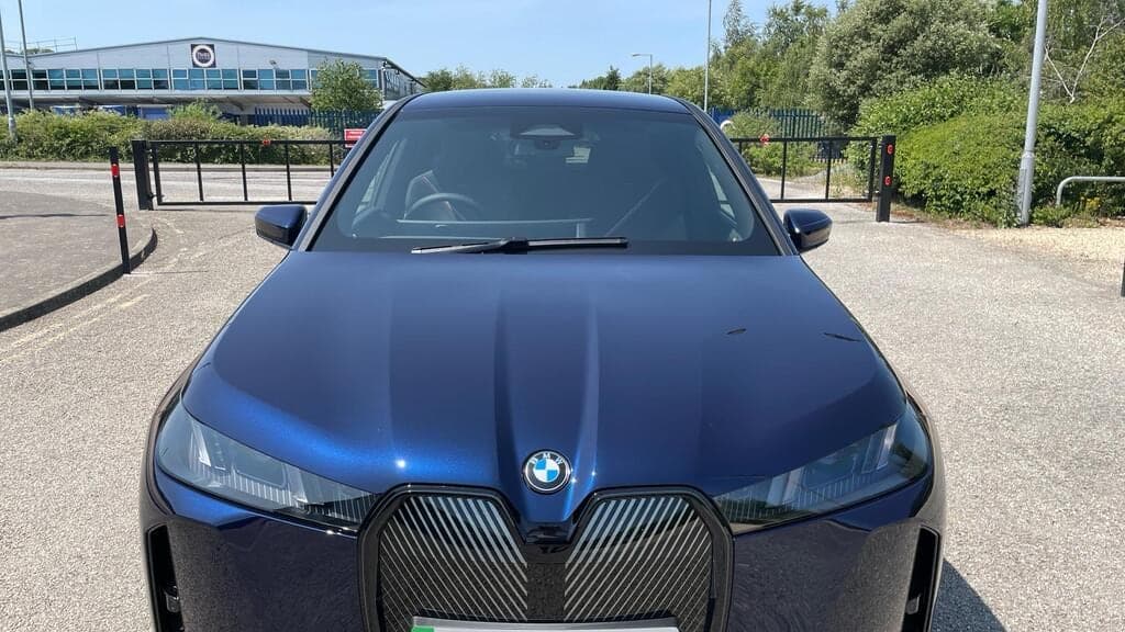 2025 BMW iX xDrive 45 M Sport