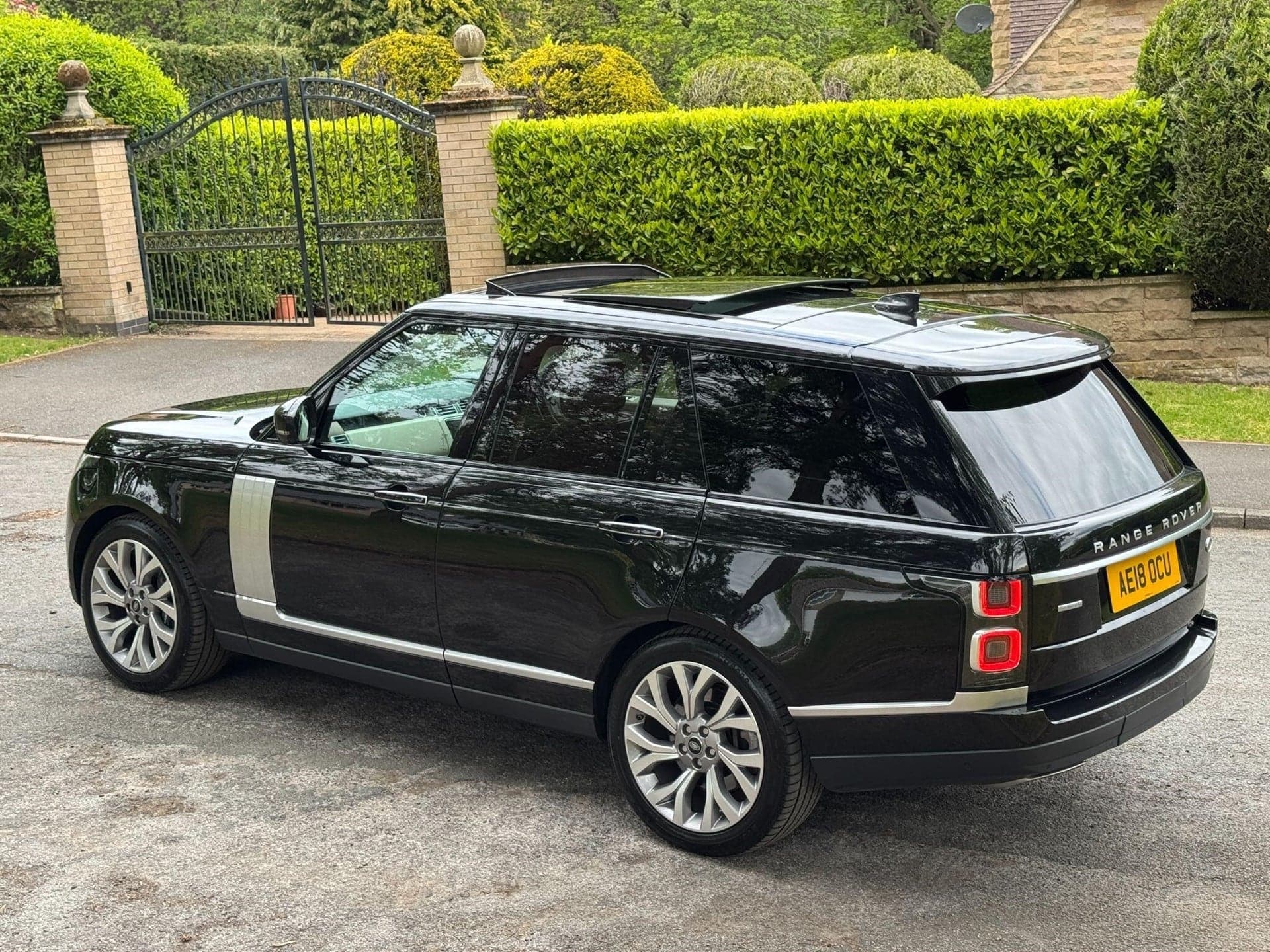 2018 Land Rover Range Rover 4.4 SD V8 Autobiography Auto 4WD