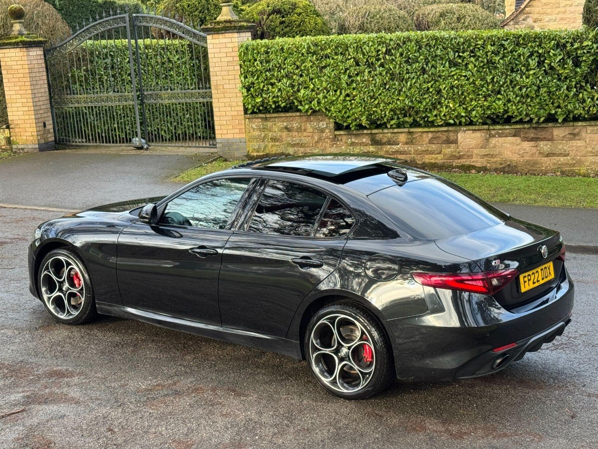2022 Alfa Romeo Giulia 2.0T Veloce Auto