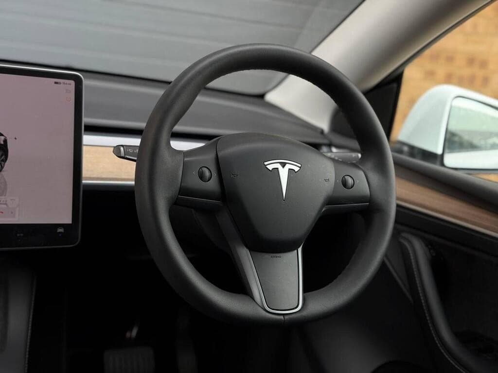 2023 Tesla Model Y Auto RWD 5dr