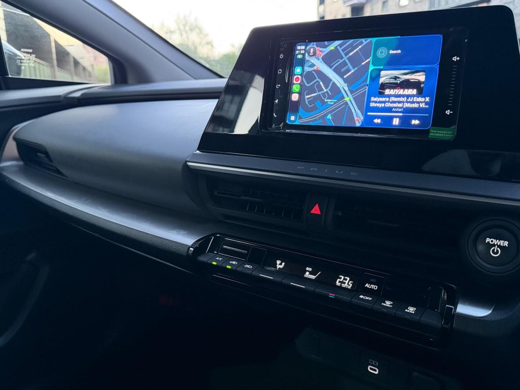 2024 Toyota Prius 1.8 Hybrid — photo 3