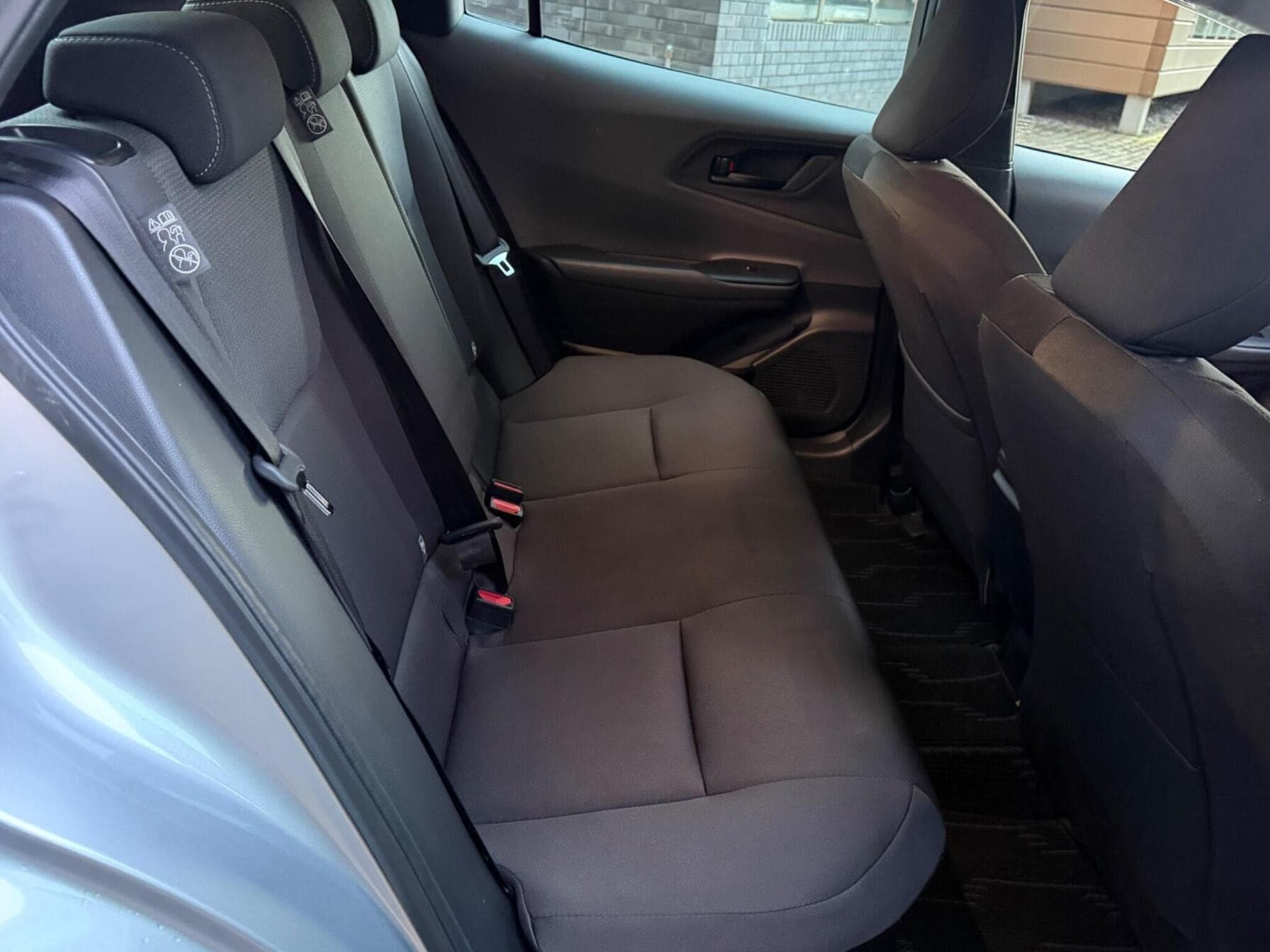 2024 Toyota Prius 1.8 Hybrid — photo 9
