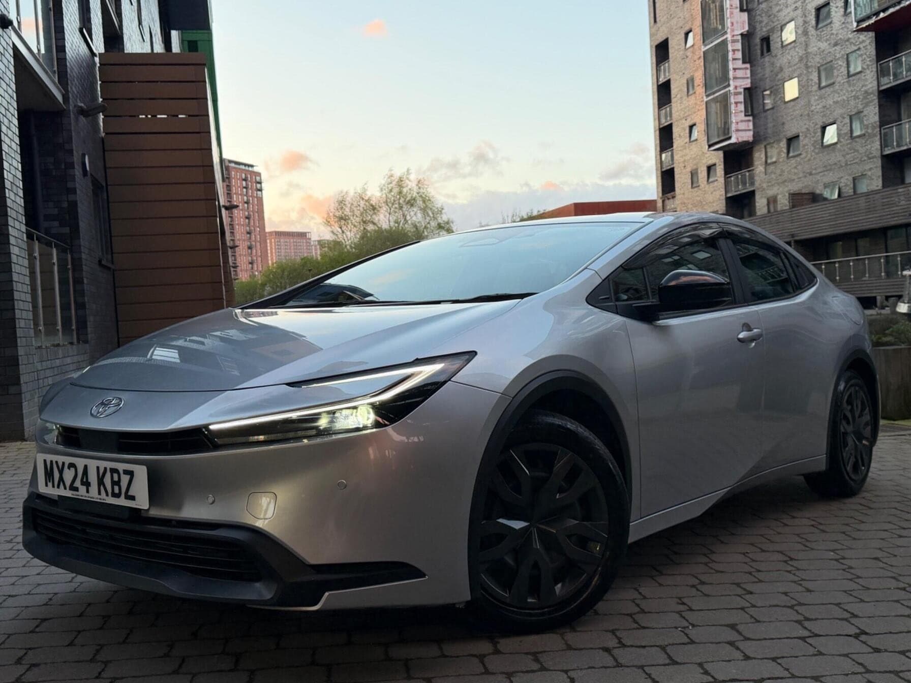 2024 Toyota Prius 1.8 Hybrid — photo 15