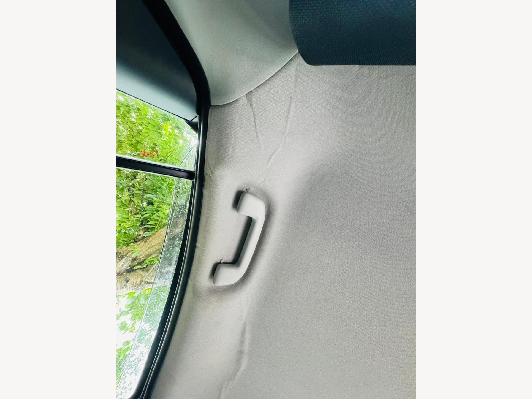 2024 Toyota Prius 1.8 Hybrid — photo 18