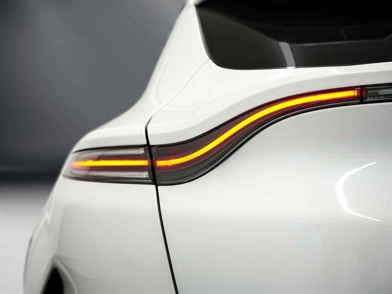 2025 Aston Martin DBX DBX707 — photo 11