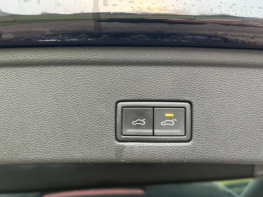 2022 Volkswagen Touareg V6 BLACK EDITION TSI A
