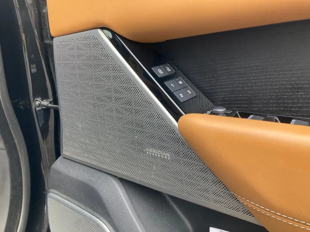 2022 Land Rover Range Rover Velar R-DYN HSE PHEV A