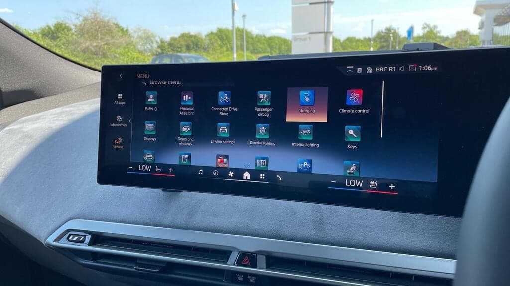 2025 BMW iX xDrive 45 M Sport