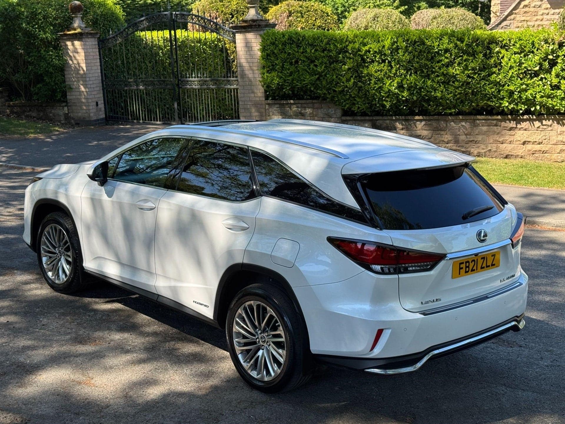 2021 Lexus RX 3.5 L 450h L V6 Takumi E-CVT 4WD