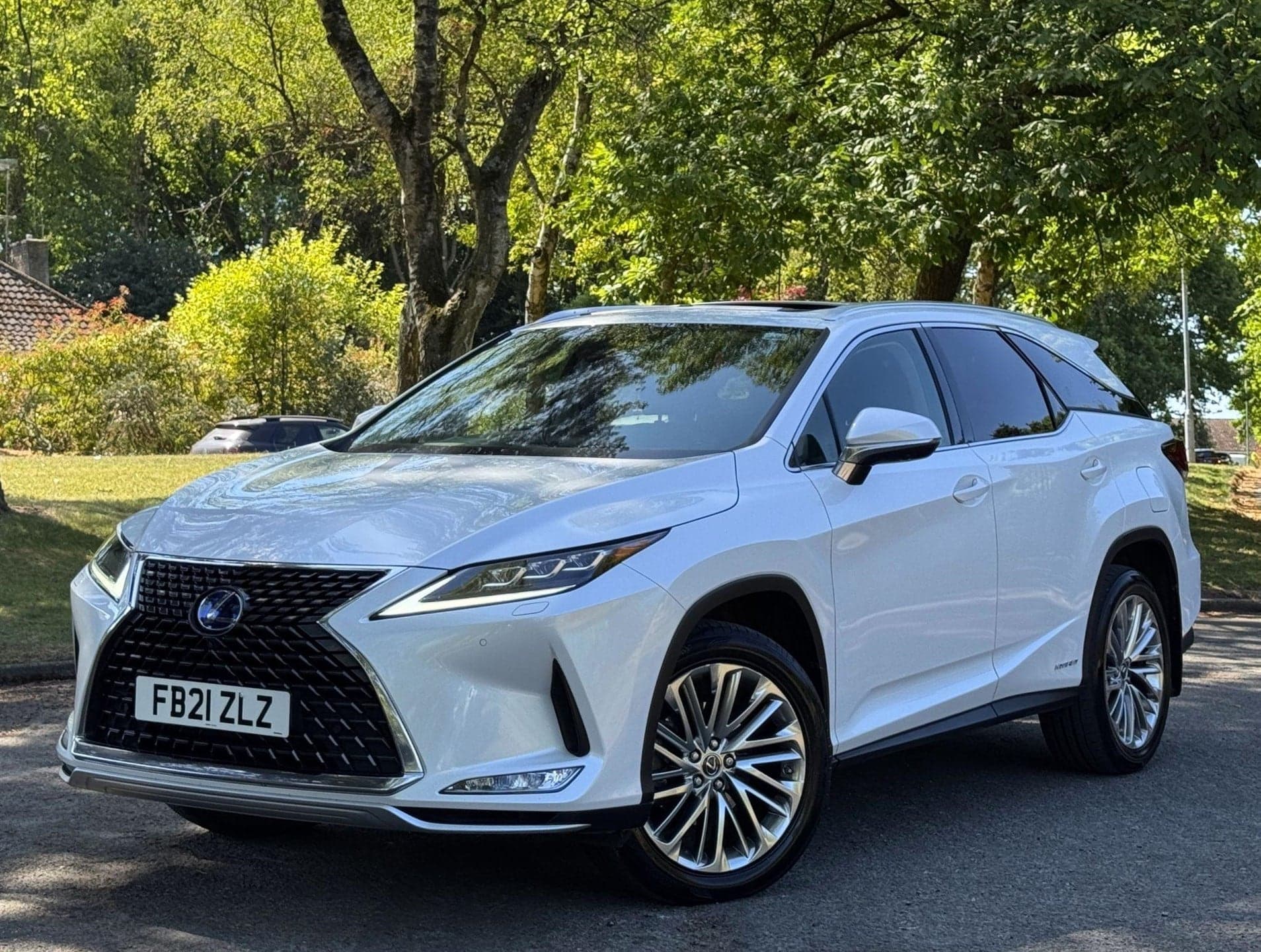 2021 Lexus RX 3.5 L 450h L V6 Takumi E-CVT 4WD