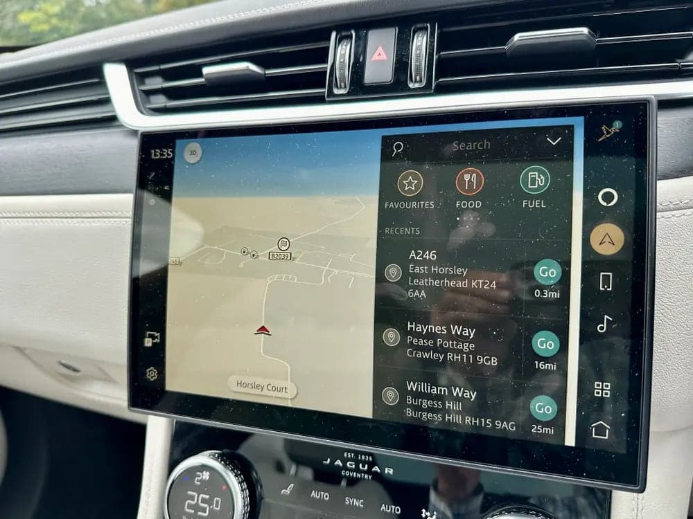 2022 Jaguar F-Pace R-Dynam BLK D MHEV AWD A