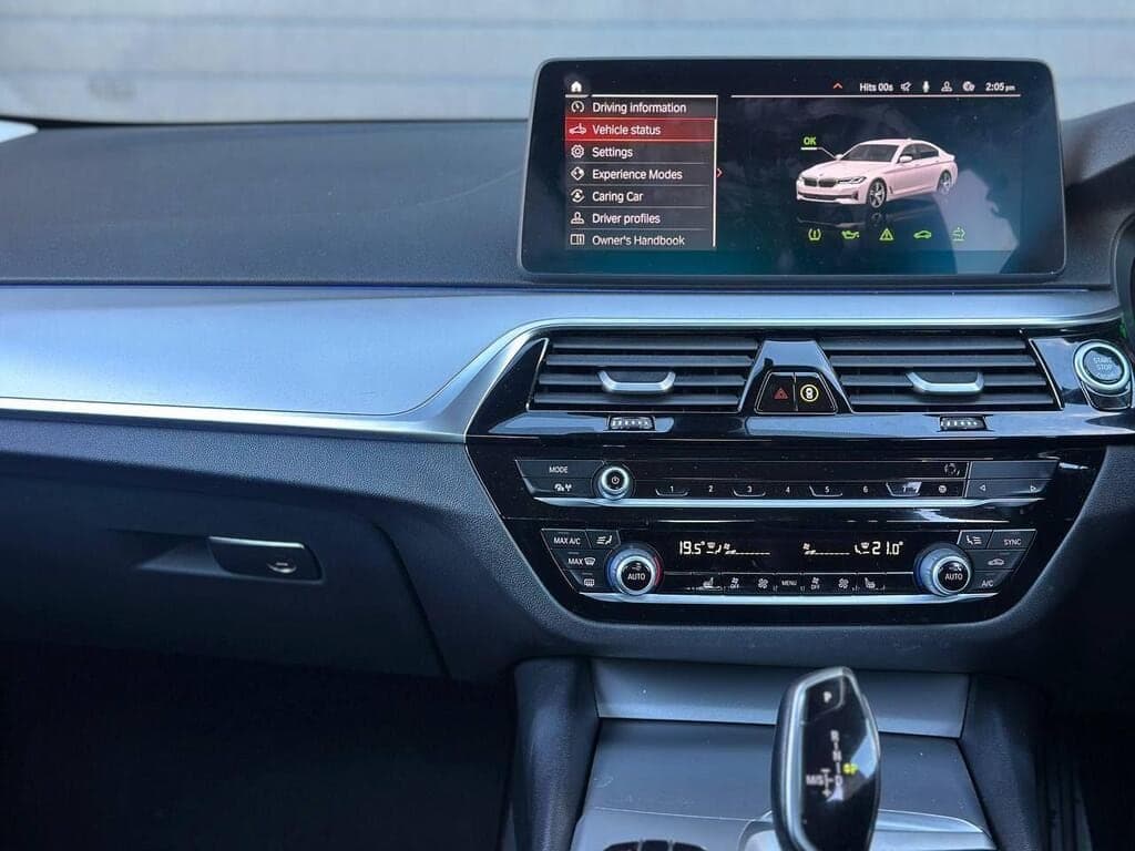 2022 BMW 5 Series 520d MHT SE Steptronic