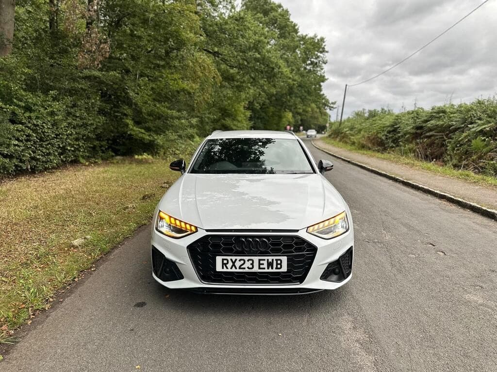 2023 Audi A4 Avant 2.0 TDI 35 Black Edition S Tronic Quattro