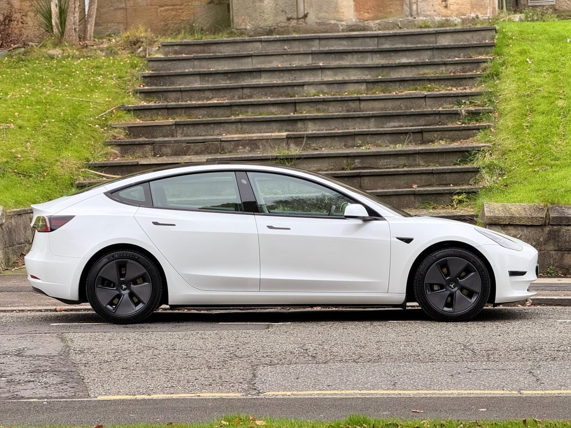 2021 Tesla Model 3 Long Range AWD Auto