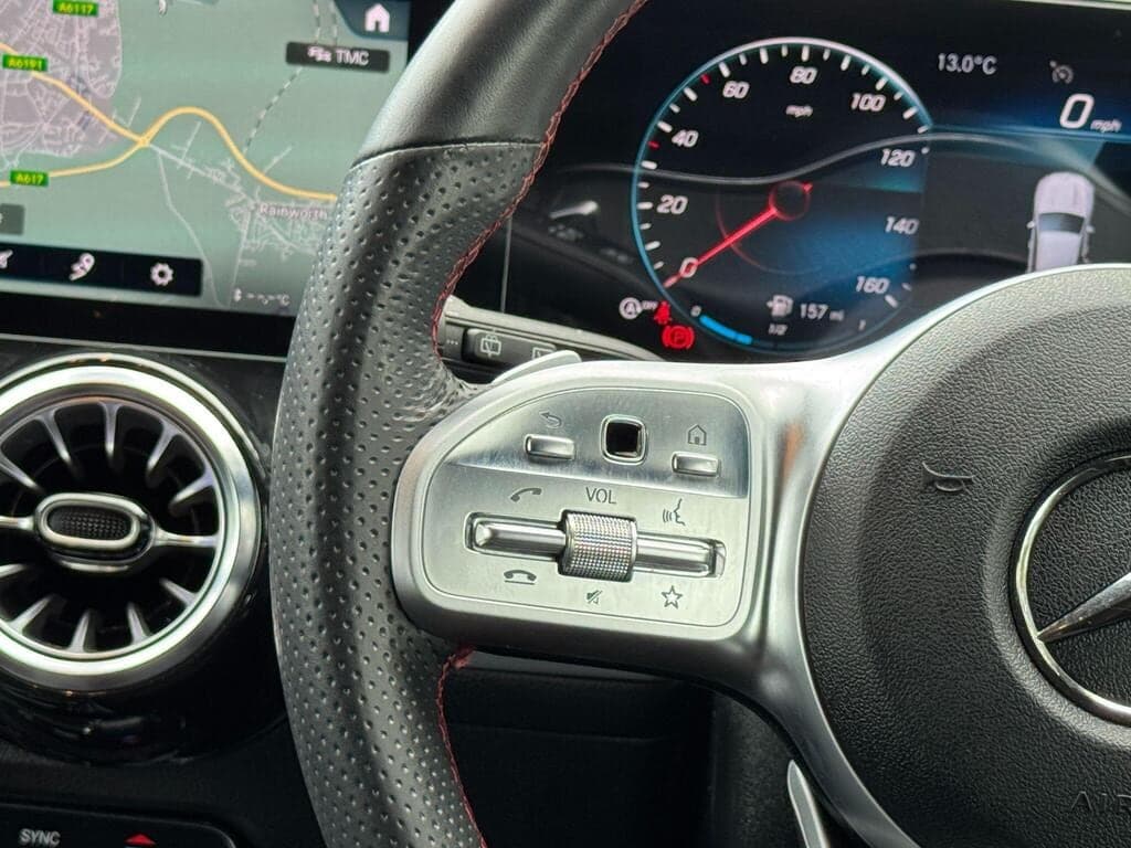 2021 Mercedes-Benz GLB 2.0 GLB220d AMG Line (Premium) 8G-DCT 4MATIC