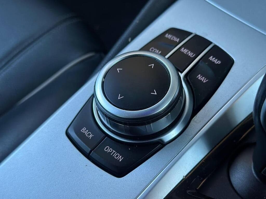 2022 BMW 5 Series 520d MHT SE Steptronic