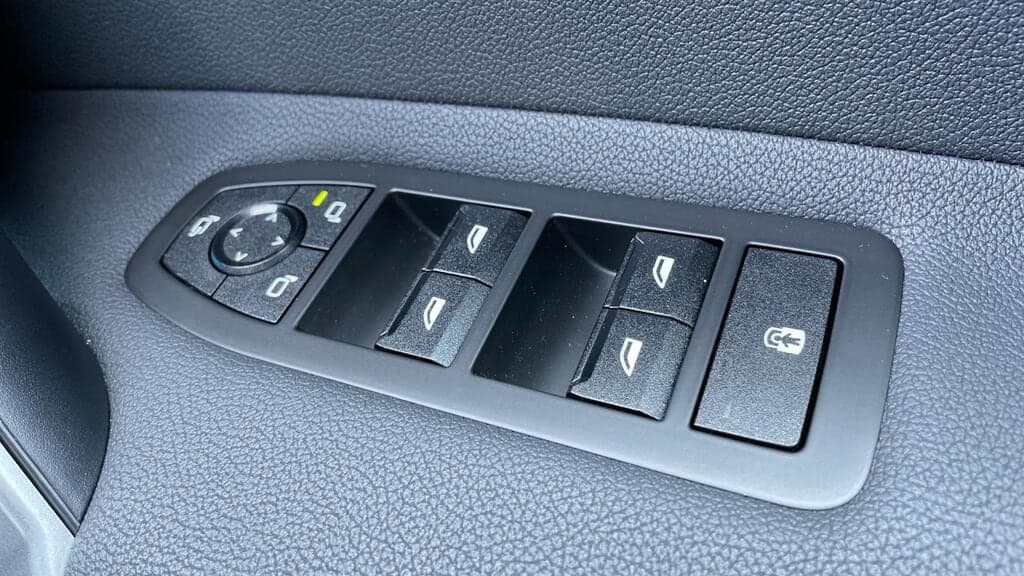 2025 BMW iX xDrive 45 M Sport