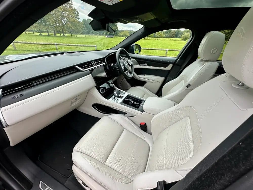2022 Jaguar F-Pace R-Dynam BLK D MHEV AWD A
