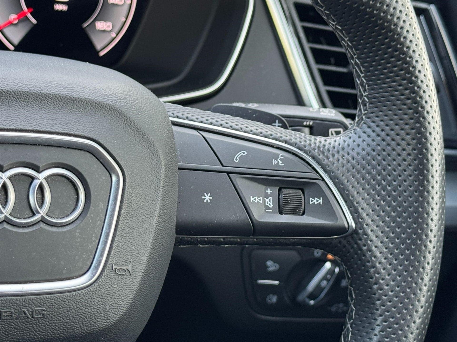 2022 Audi Q5 S-Line 40 TDI MHEV QUAT S-A