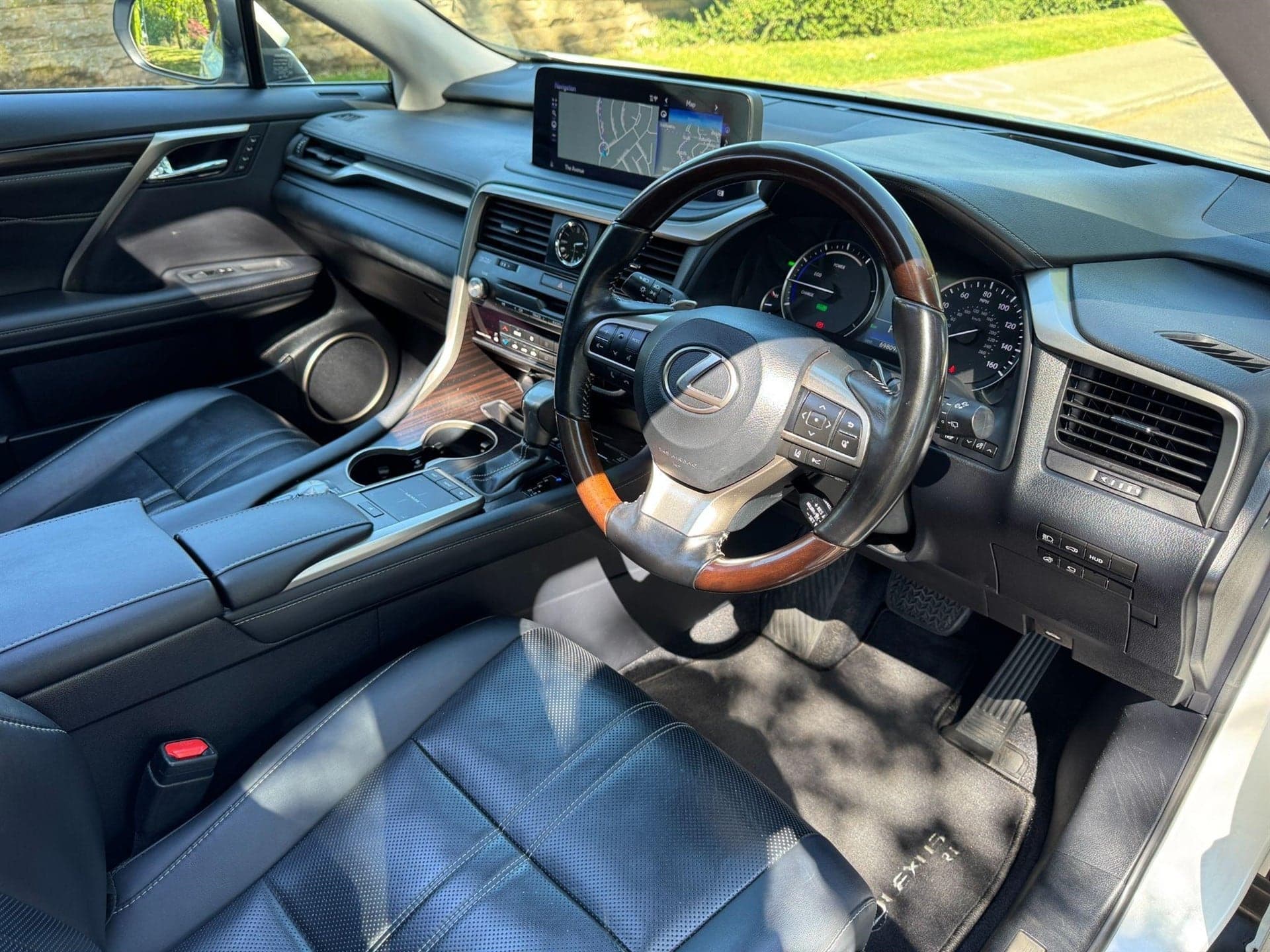 2021 Lexus RX 3.5 L 450h L V6 Takumi E-CVT 4WD
