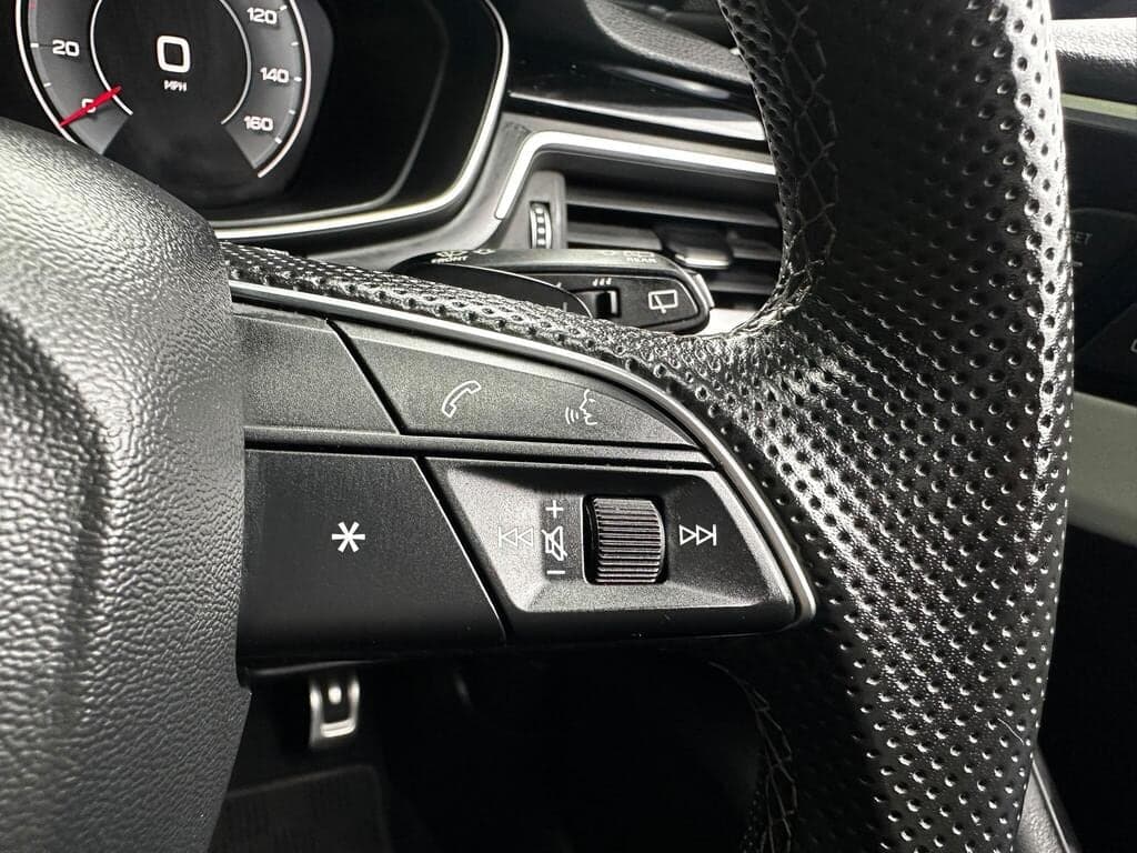 2023 Audi A4 Avant 2.0 TDI 35 Black Edition S Tronic Quattro