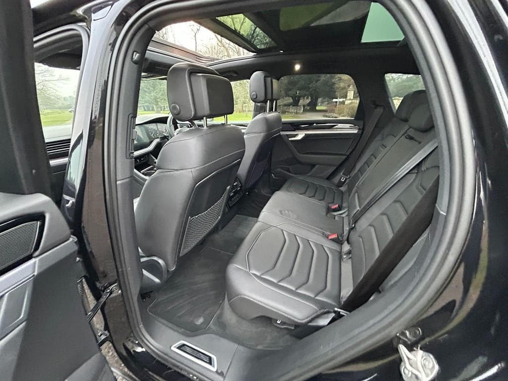 2022 Volkswagen Touareg V6 BLACK EDITION TSI A