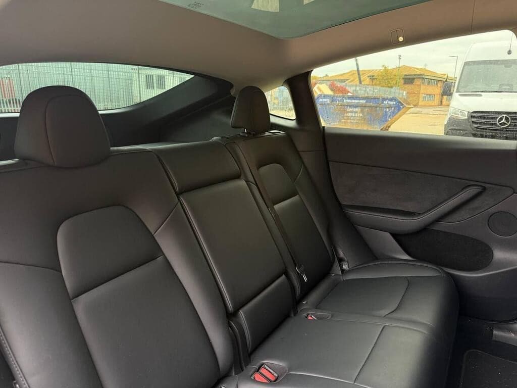 2023 Tesla Model Y Auto RWD 5dr
