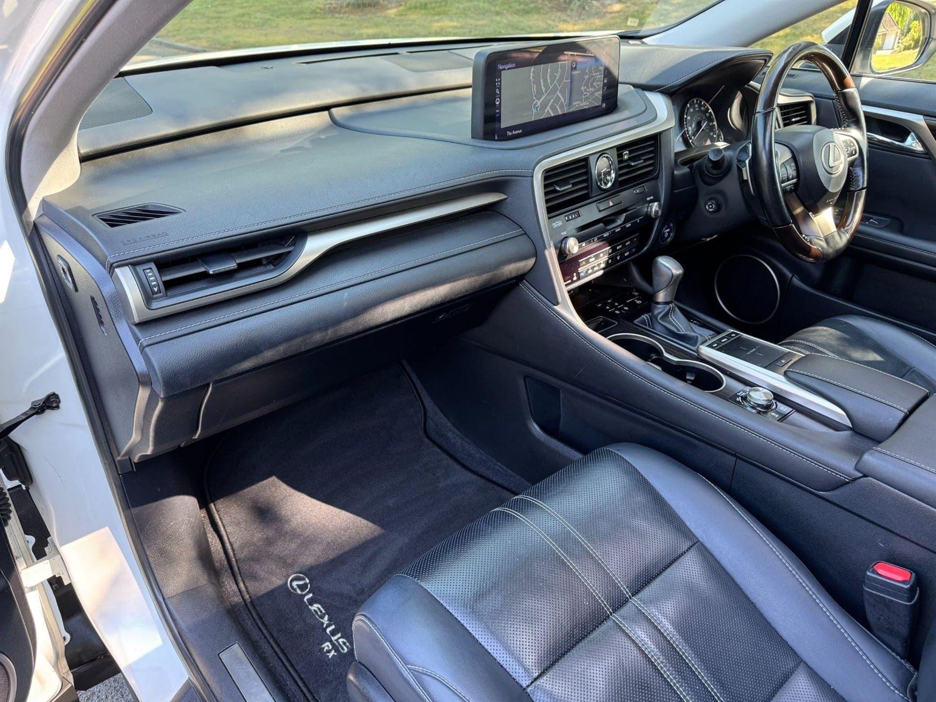 2021 Lexus RX 3.5 L 450h L V6 Takumi E-CVT 4WD