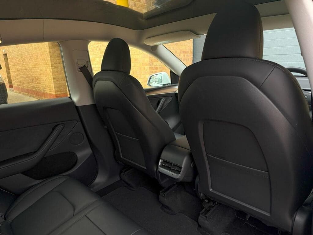 2023 Tesla Model Y Auto RWD 5dr