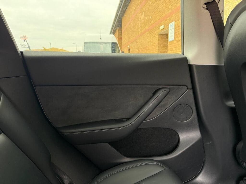 2023 Tesla Model Y Auto RWD 5dr