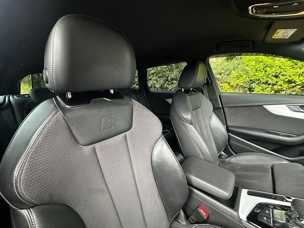 2023 Audi A4 Avant 2.0 TDI 35 Black Edition S Tronic Quattro