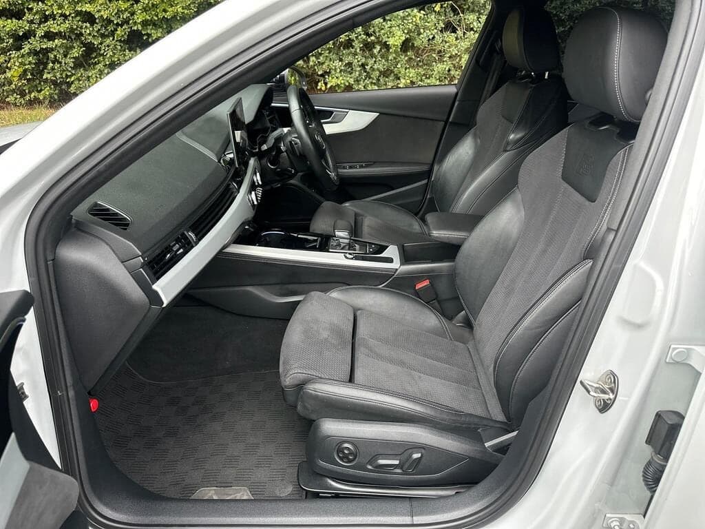 2023 Audi A4 Avant 2.0 TDI 35 Black Edition S Tronic Quattro