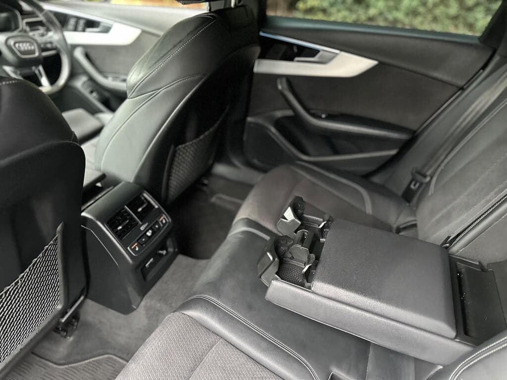 2023 Audi A4 Avant 2.0 TDI 35 Black Edition S Tronic Quattro
