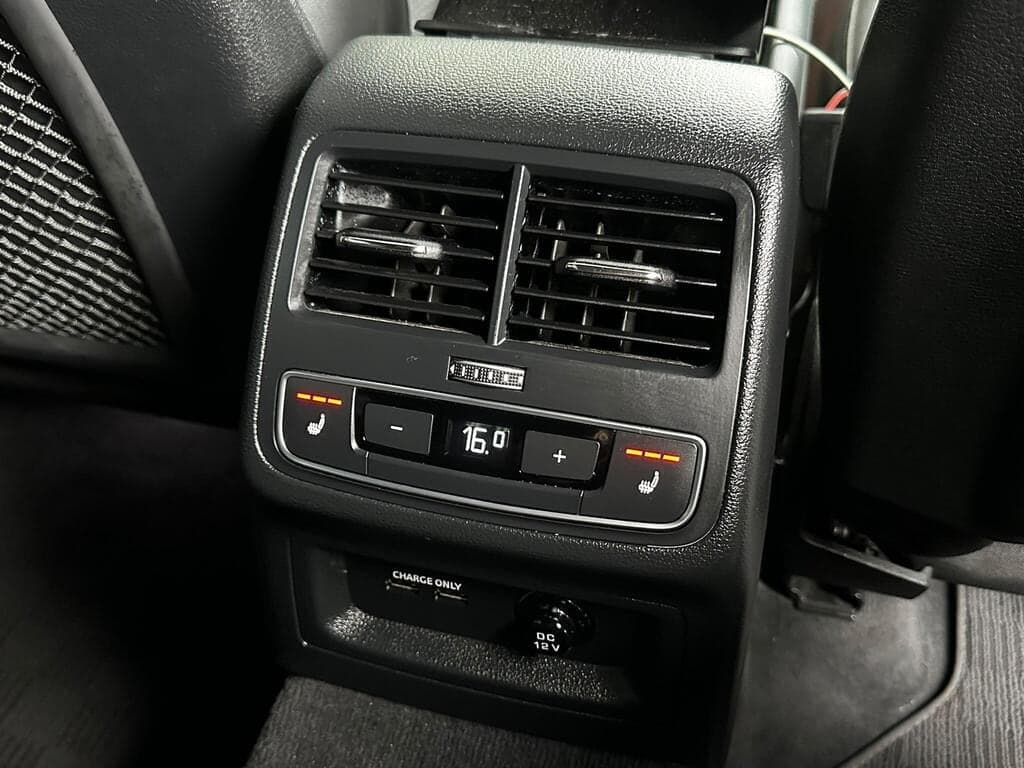 2023 Audi A4 Avant 2.0 TDI 35 Black Edition S Tronic Quattro
