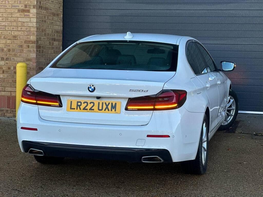 2022 BMW 5 Series 520d MHT SE Steptronic