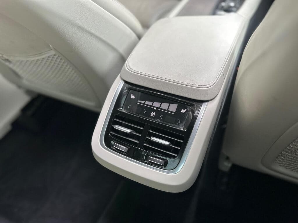 2022 Volvo XC90 2.0 B6 MHEV Ultimate Dark Auto 4WD