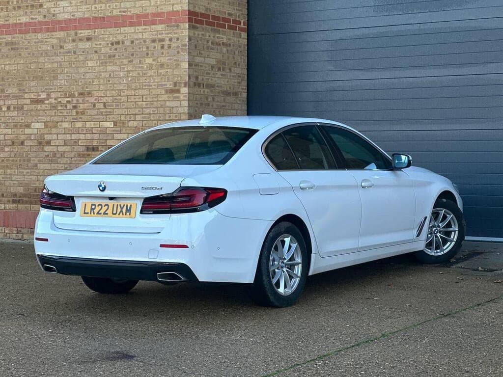 2022 BMW 5 Series 520d MHT SE Steptronic